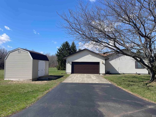 587 E Markle Road, Huntington, IN 46750