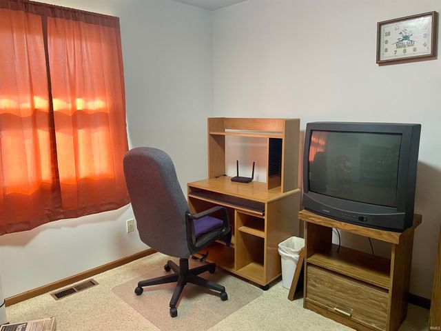 587 E Markle Road, Huntington, IN 46750