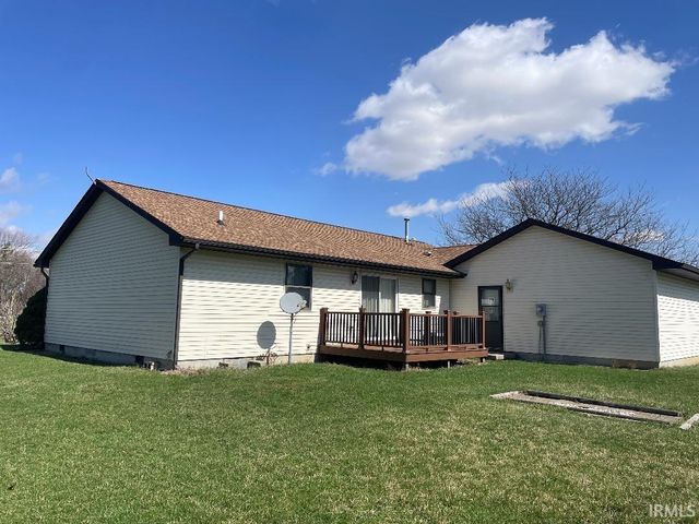 587 E Markle Road, Huntington, IN 46750