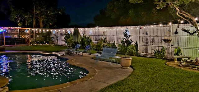 2512 Glassboro Circle, Arlington, TX 76015