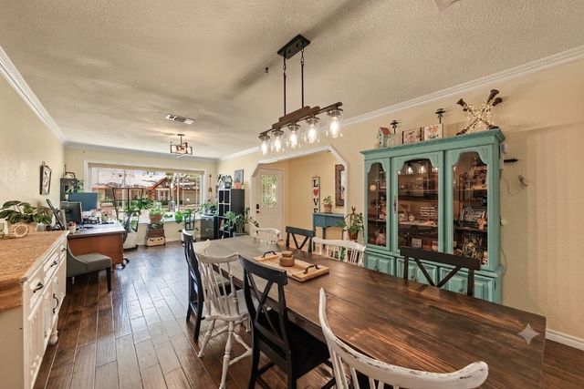 2512 Glassboro Circle, Arlington, TX 76015