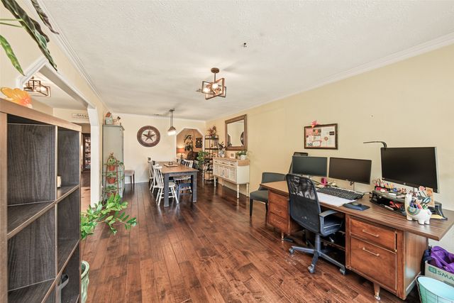 2512 Glassboro Circle, Arlington, TX 76015