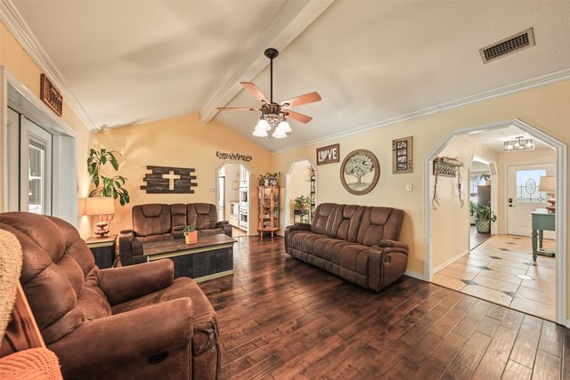 2512 Glassboro Circle, Arlington, TX 76015