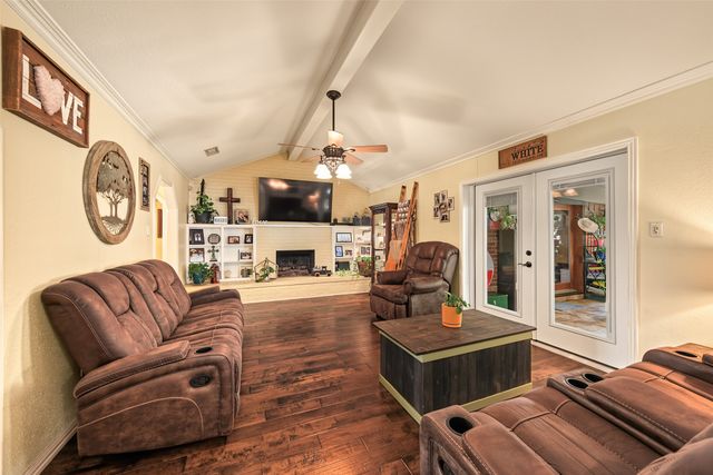 2512 Glassboro Circle, Arlington, TX 76015
