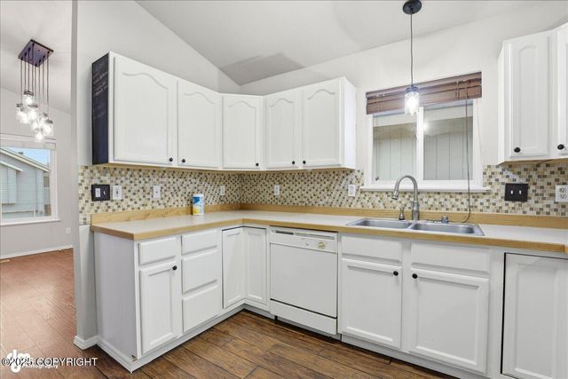 1914 Sturbridge Court, Anchorage, AK 99507