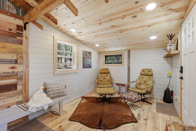 22749 SUNNYSIDE GULCH RD, Silver City, SD 57702