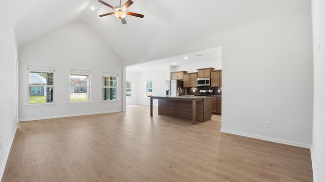 61 Stillwater Way, Tullahoma, TN 37388