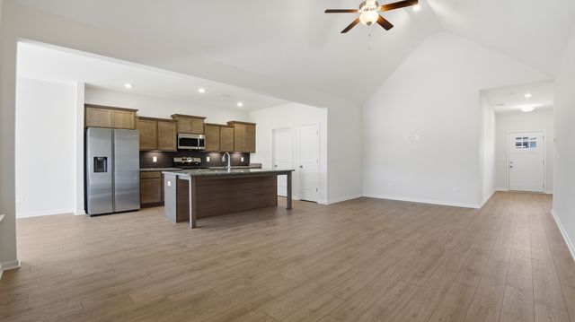 61 Stillwater Way, Tullahoma, TN 37388