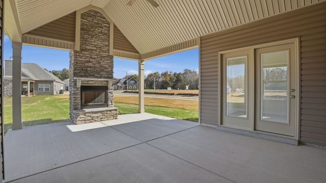 61 Stillwater Way, Tullahoma, TN 37388