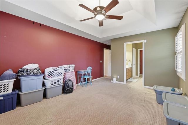 907 Hemlock Street, Paola, KS 66071
