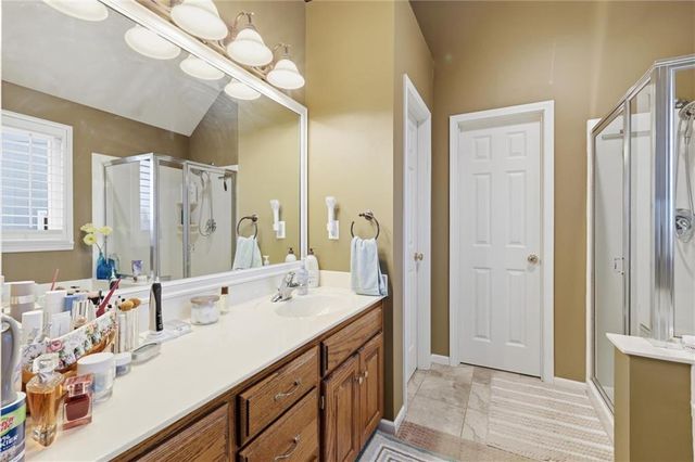 907 Hemlock Street, Paola, KS 66071