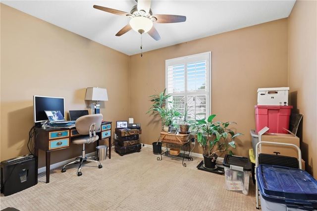 907 Hemlock Street, Paola, KS 66071