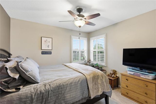 907 Hemlock Street, Paola, KS 66071