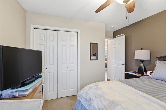 907 Hemlock Street, Paola, KS 66071