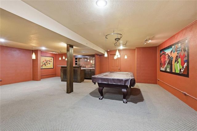 907 Hemlock Street, Paola, KS 66071