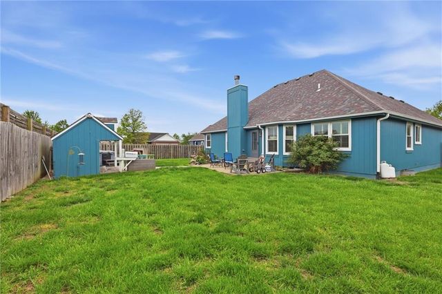 907 Hemlock Street, Paola, KS 66071