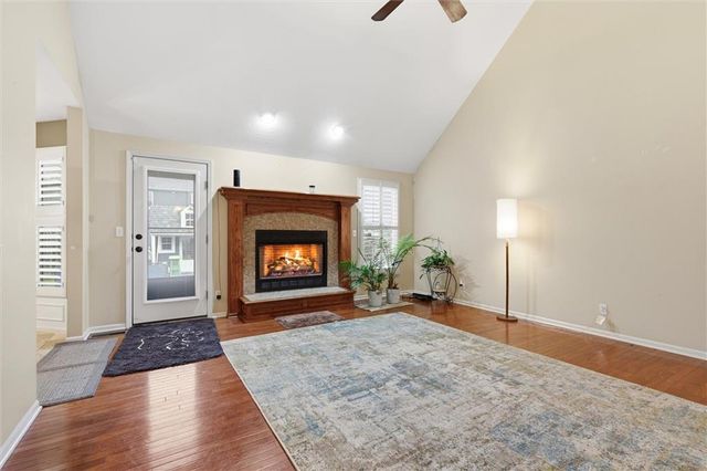 907 Hemlock Street, Paola, KS 66071