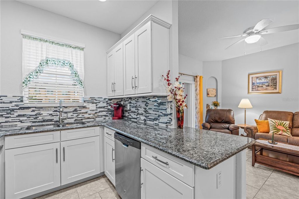 Image 12 of property listing at 104 MISTY GLEN LANE, Daytona Beach, FL 32124