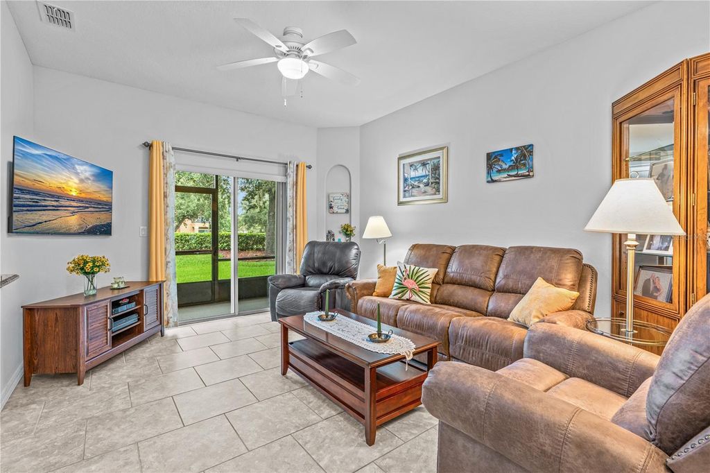 Image 13 of property listing at 104 MISTY GLEN LANE, Daytona Beach, FL 32124