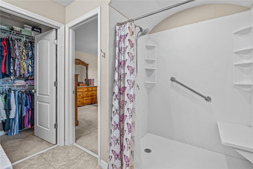 Image 17 of property listing at 104 MISTY GLEN LANE, Daytona Beach, FL 32124