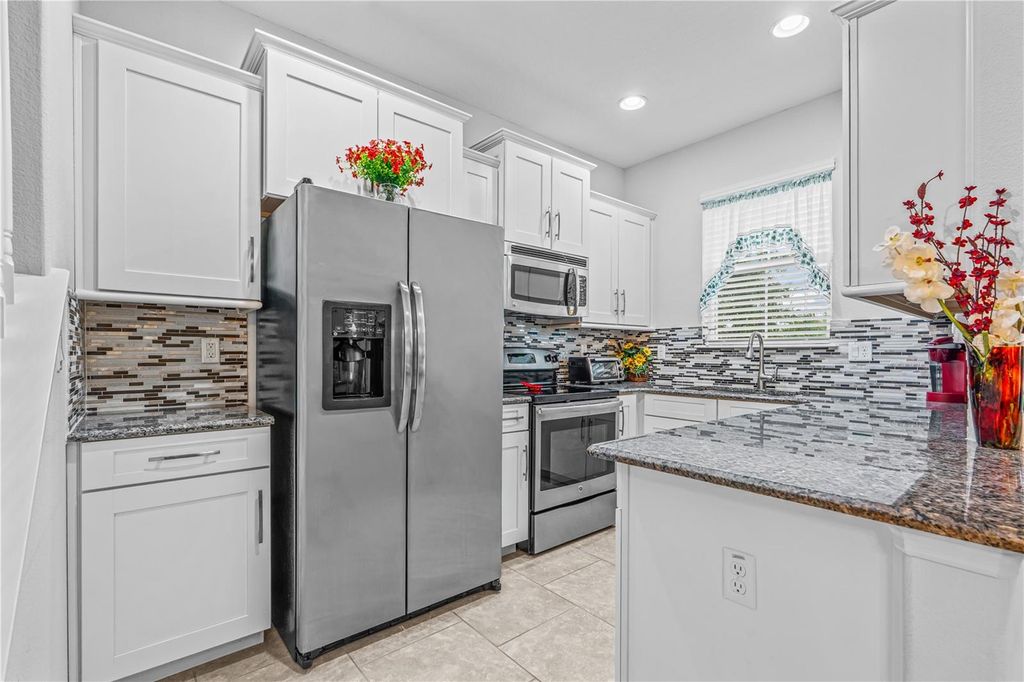 Image 3 of property listing at 104 MISTY GLEN LANE, Daytona Beach, FL 32124