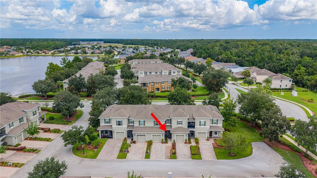 Image 7 of property listing at 104 MISTY GLEN LANE, Daytona Beach, FL 32124