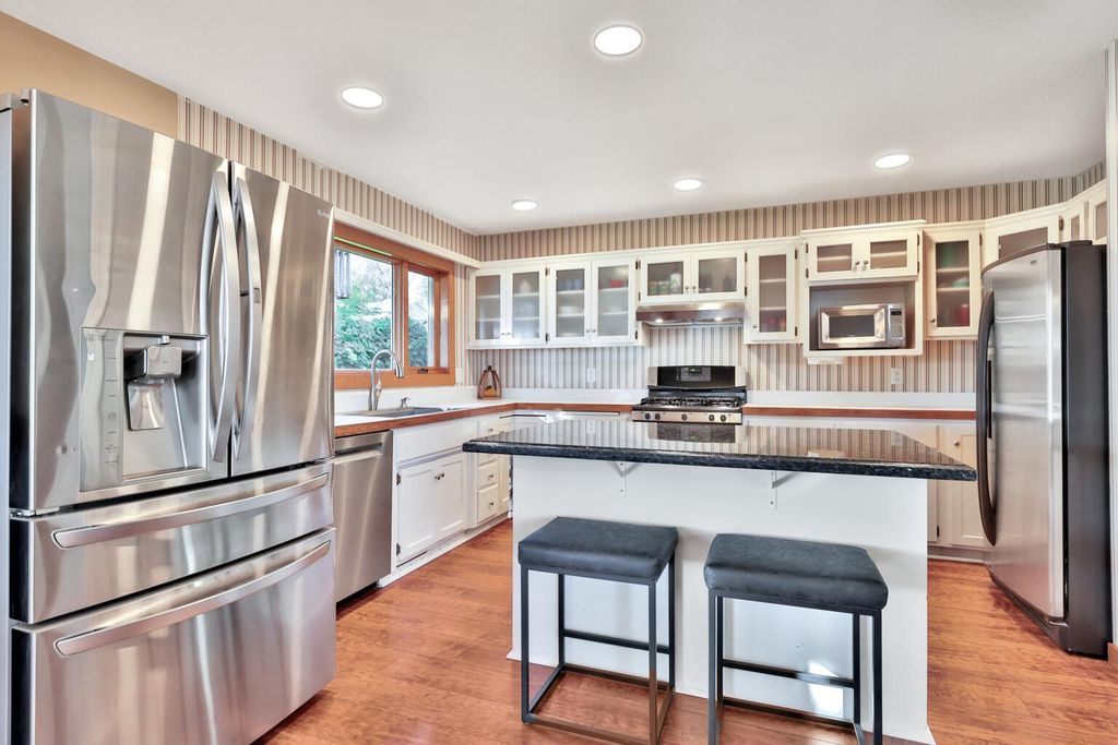 31137 Peninsula Avenue, Lindstrom, MN 55045 — photo 4