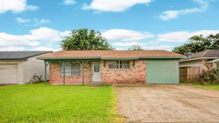 811 W 7th Street, Freeport, TX 77541