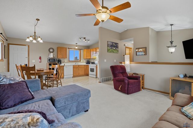 3610 HEMLOCK, Rapid City, SD 57701