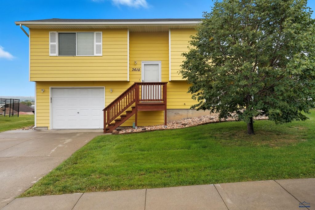 3610 HEMLOCK, Rapid City, SD 57701