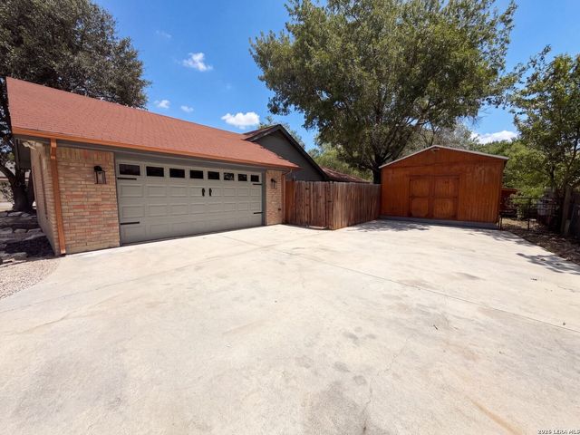 1356 TIMBERWOOD TRL, New Braunfels, TX 78132
