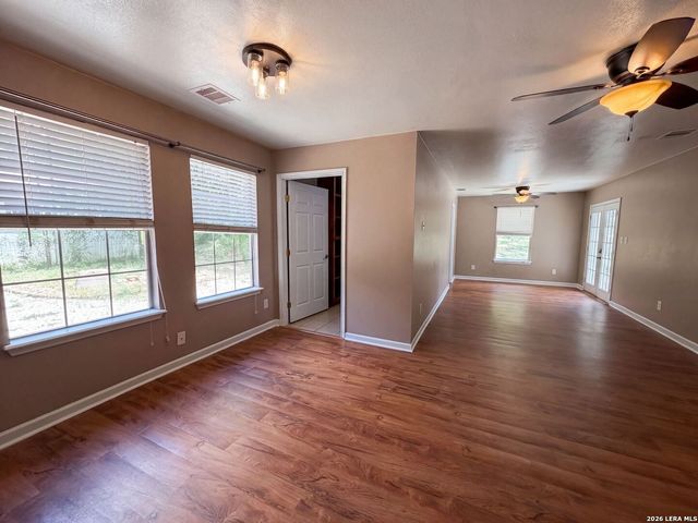 1356 TIMBERWOOD TRL, New Braunfels, TX 78132
