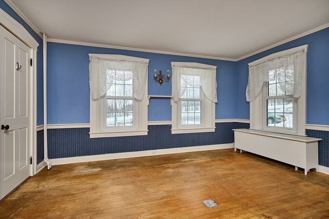 40 Suburban Drive, Ashfield, MA 01330