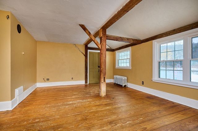 40 Suburban Drive, Ashfield, MA 01330