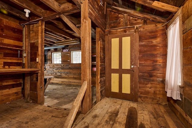 40 Suburban Drive, Ashfield, MA 01330