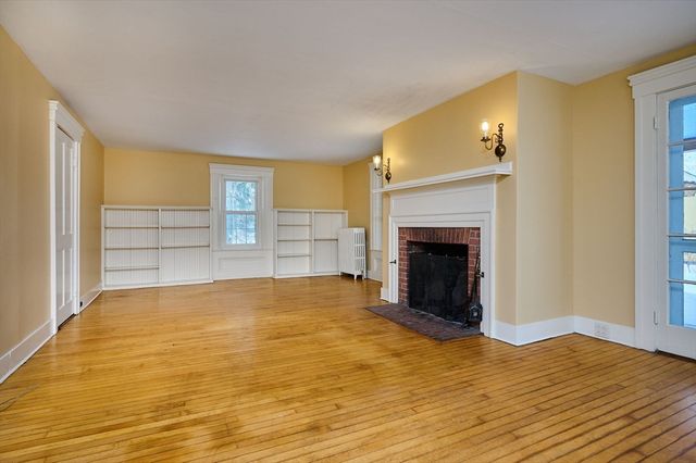 40 Suburban Drive, Ashfield, MA 01330