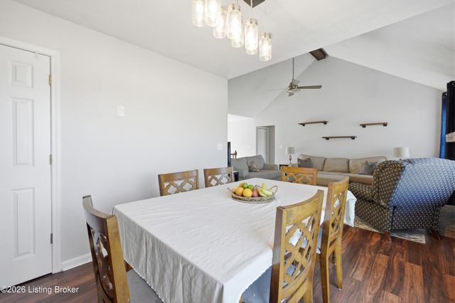 38 NorthCountry Dr, Shelbyville, KY 40065