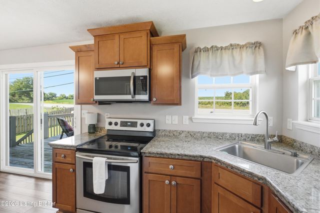 38 NorthCountry Dr, Shelbyville, KY 40065