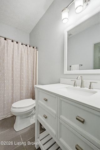 38 NorthCountry Dr, Shelbyville, KY 40065