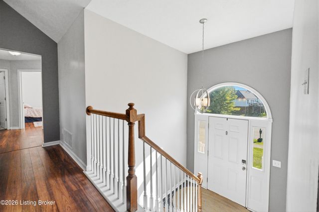 38 NorthCountry Dr, Shelbyville, KY 40065