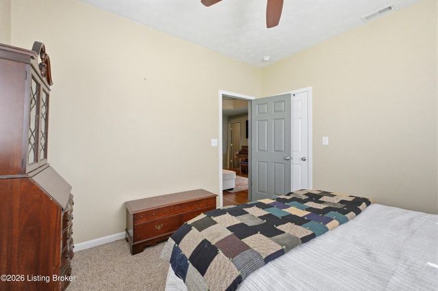 38 NorthCountry Dr, Shelbyville, KY 40065