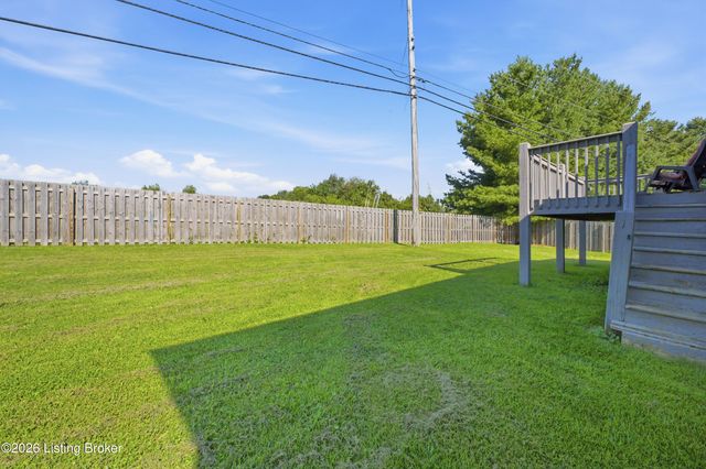 38 NorthCountry Dr, Shelbyville, KY 40065