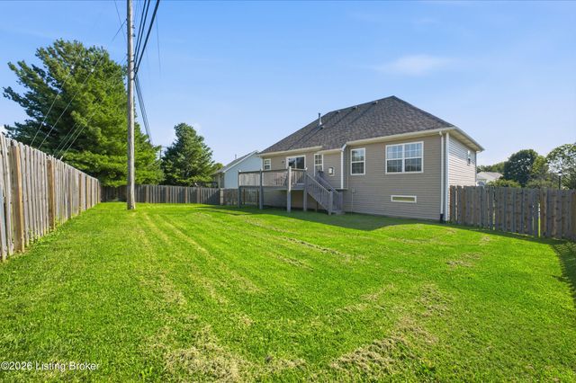 38 NorthCountry Dr, Shelbyville, KY 40065