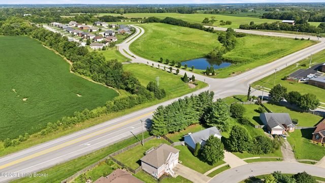 38 NorthCountry Dr, Shelbyville, KY 40065
