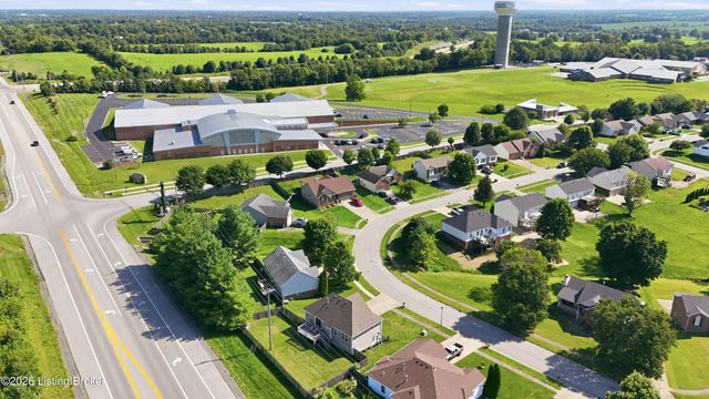 38 NorthCountry Dr, Shelbyville, KY 40065