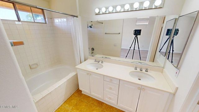 4862 Martona Drive, Oak Park, CA 91377