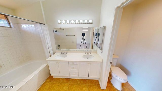 4862 Martona Drive, Oak Park, CA 91377