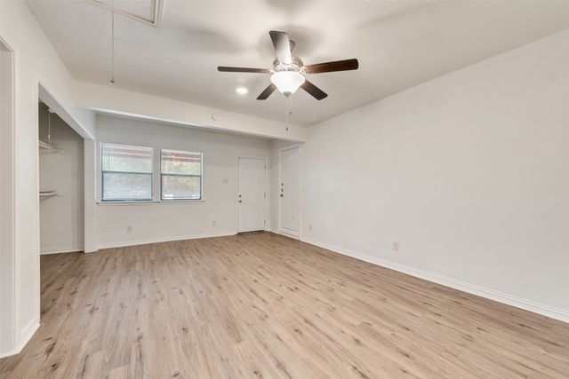 2121 Austin Drive, Carrollton, TX 75006