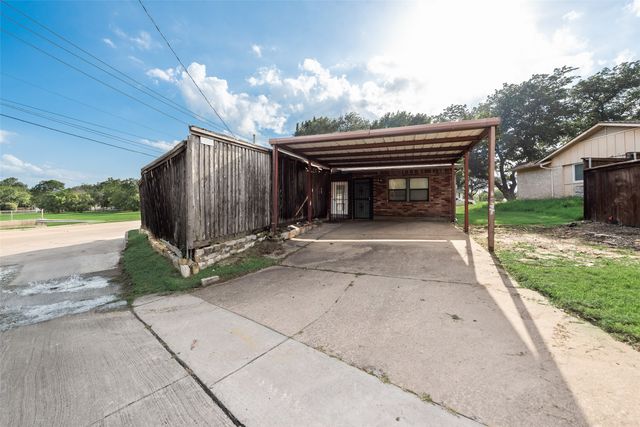 2121 Austin Drive, Carrollton, TX 75006