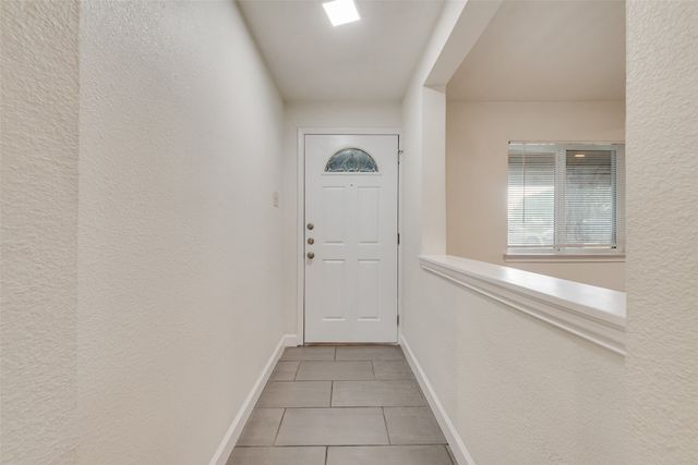 2121 Austin Drive, Carrollton, TX 75006